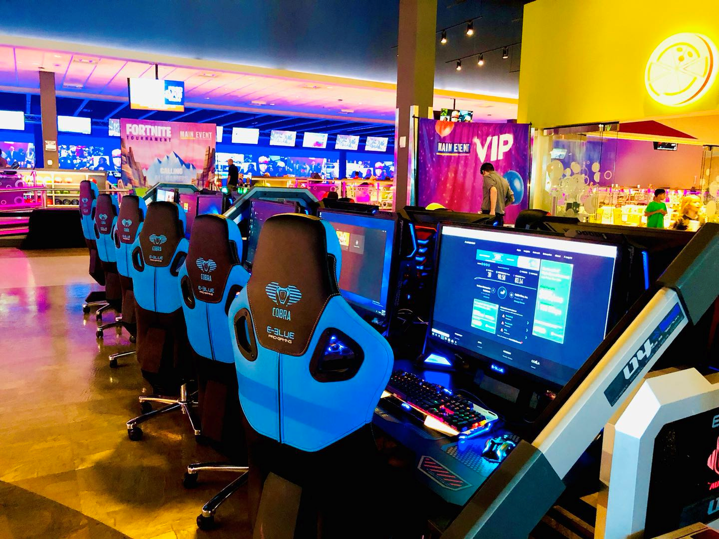 Year-Round Next-Gen Gaming! E-Sports Vegas Style @ White Lake Speedway!